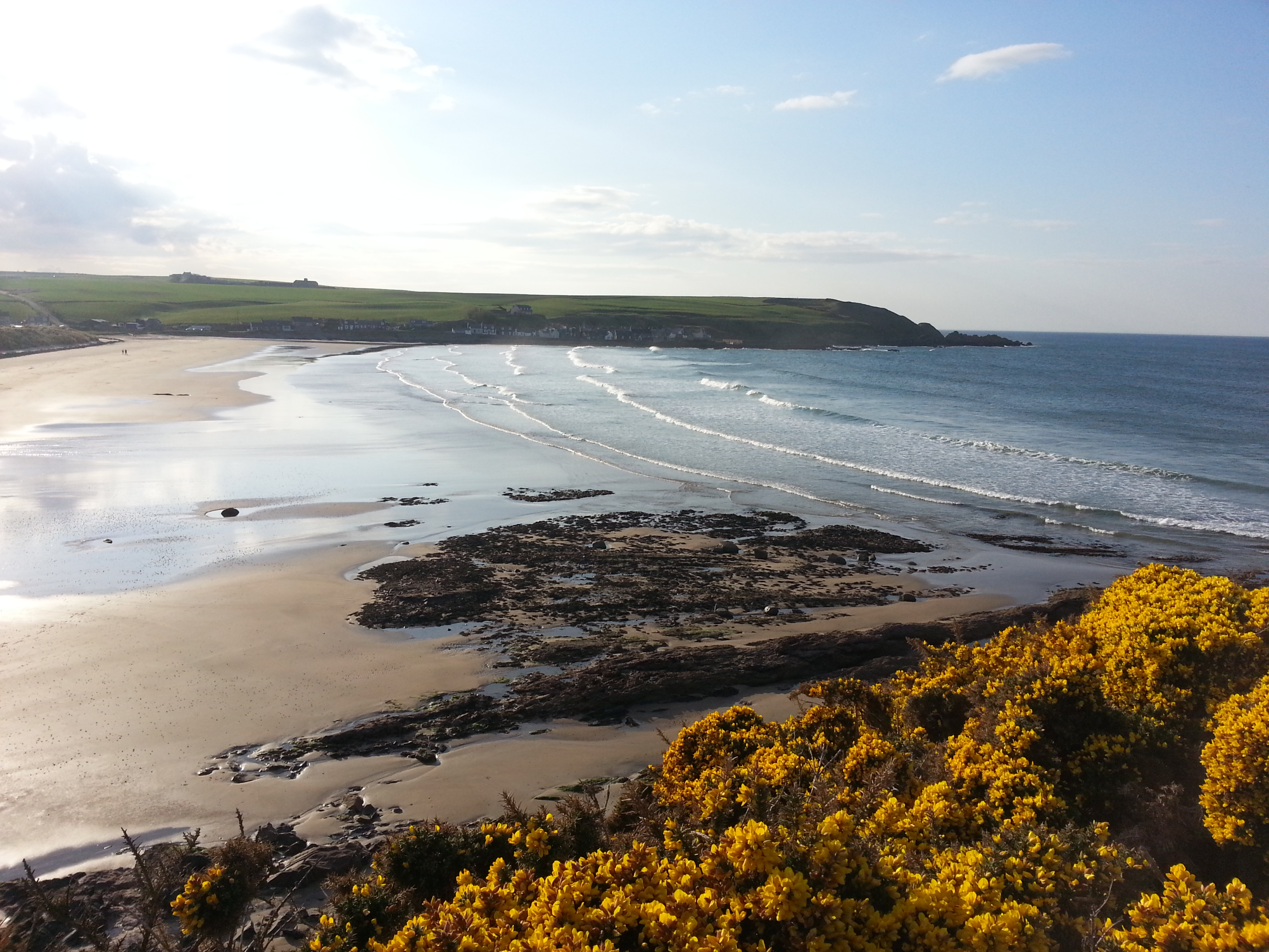 A picture of Sandend Bay.